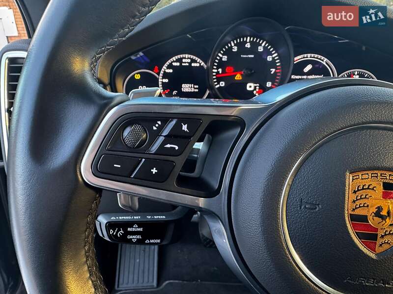 Внедорожник / Кроссовер Porsche Cayenne 2020 в Киеве