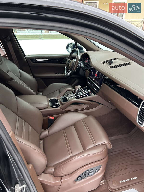Внедорожник / Кроссовер Porsche Cayenne 2022 в Харькове
