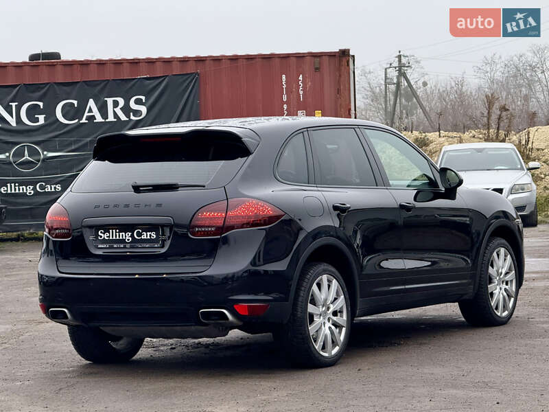 Внедорожник / Кроссовер Porsche Cayenne 2011 в Ровно