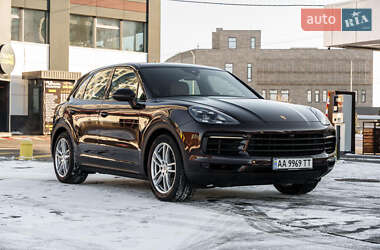 Внедорожник / Кроссовер Porsche Cayenne 2019 в Киеве