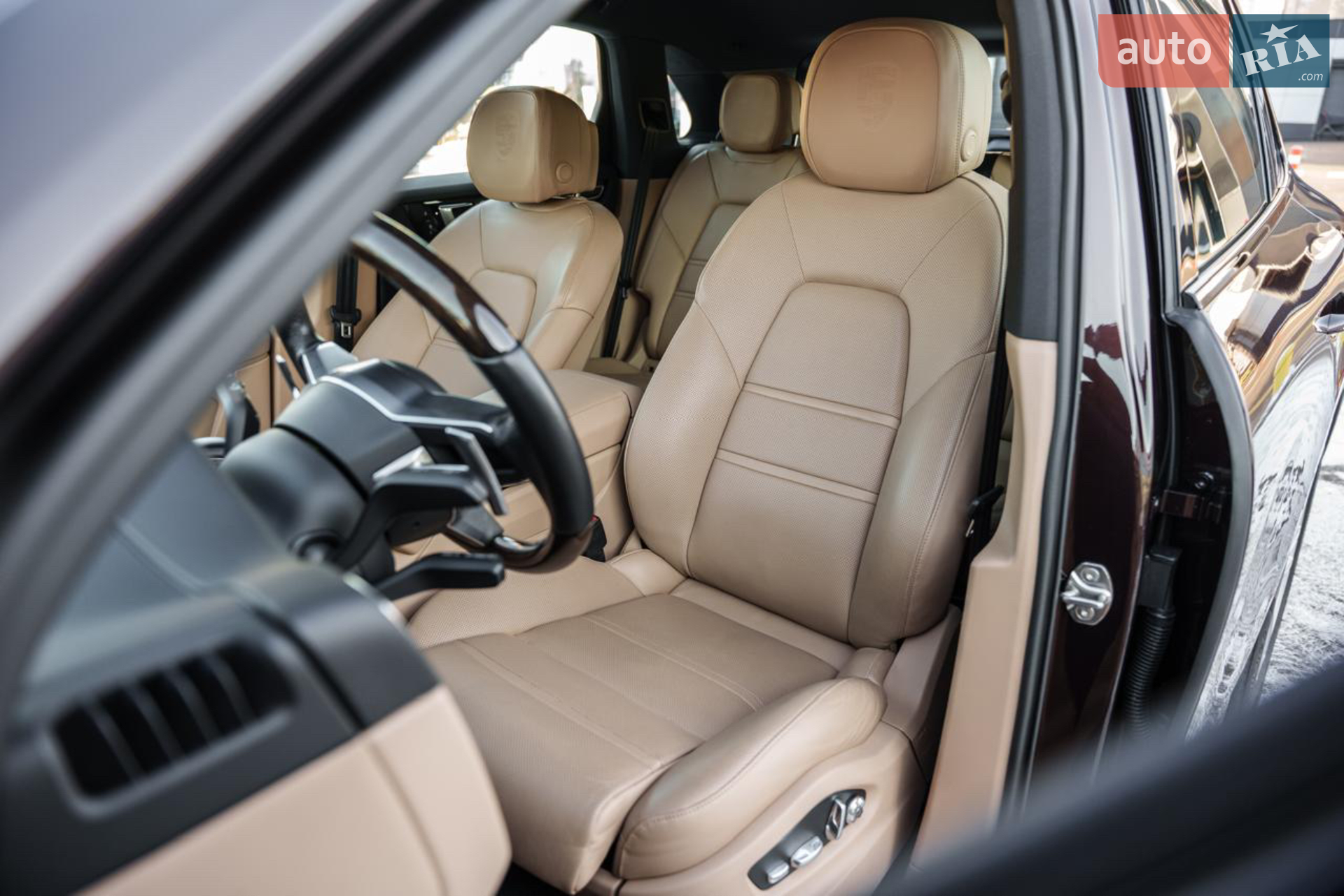 2019 Porsche Cayenne - мініатюра 36