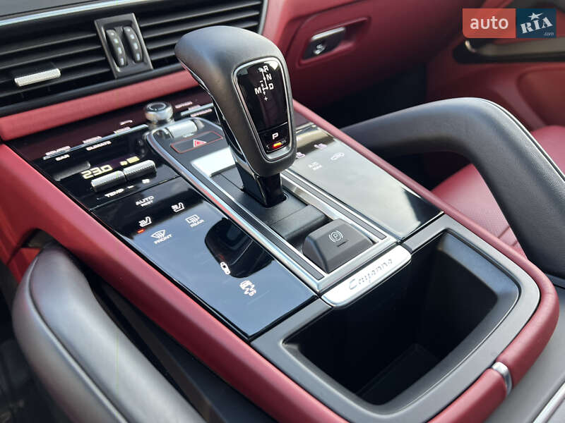 Внедорожник / Кроссовер Porsche Cayenne 2022 в Львове