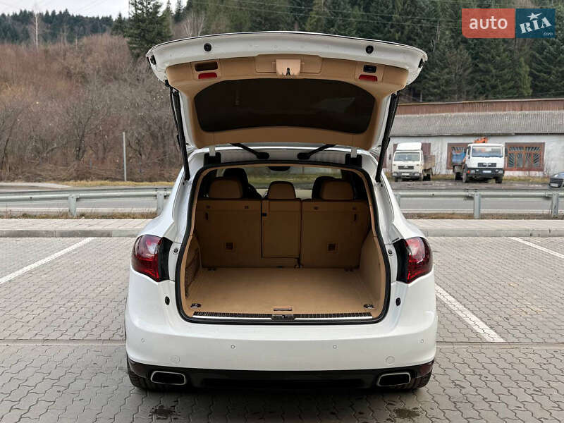 Внедорожник / Кроссовер Porsche Cayenne 2012 в Львове фото 11 Внедорожник / Кроссовер Porsche Cayenne 2012 в Львове