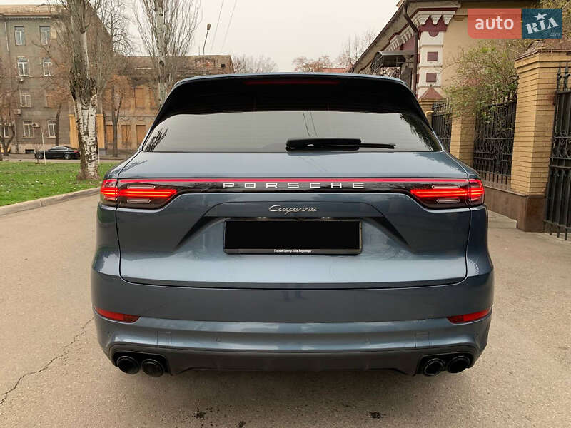 Внедорожник / Кроссовер Porsche Cayenne 2019 в Киеве
