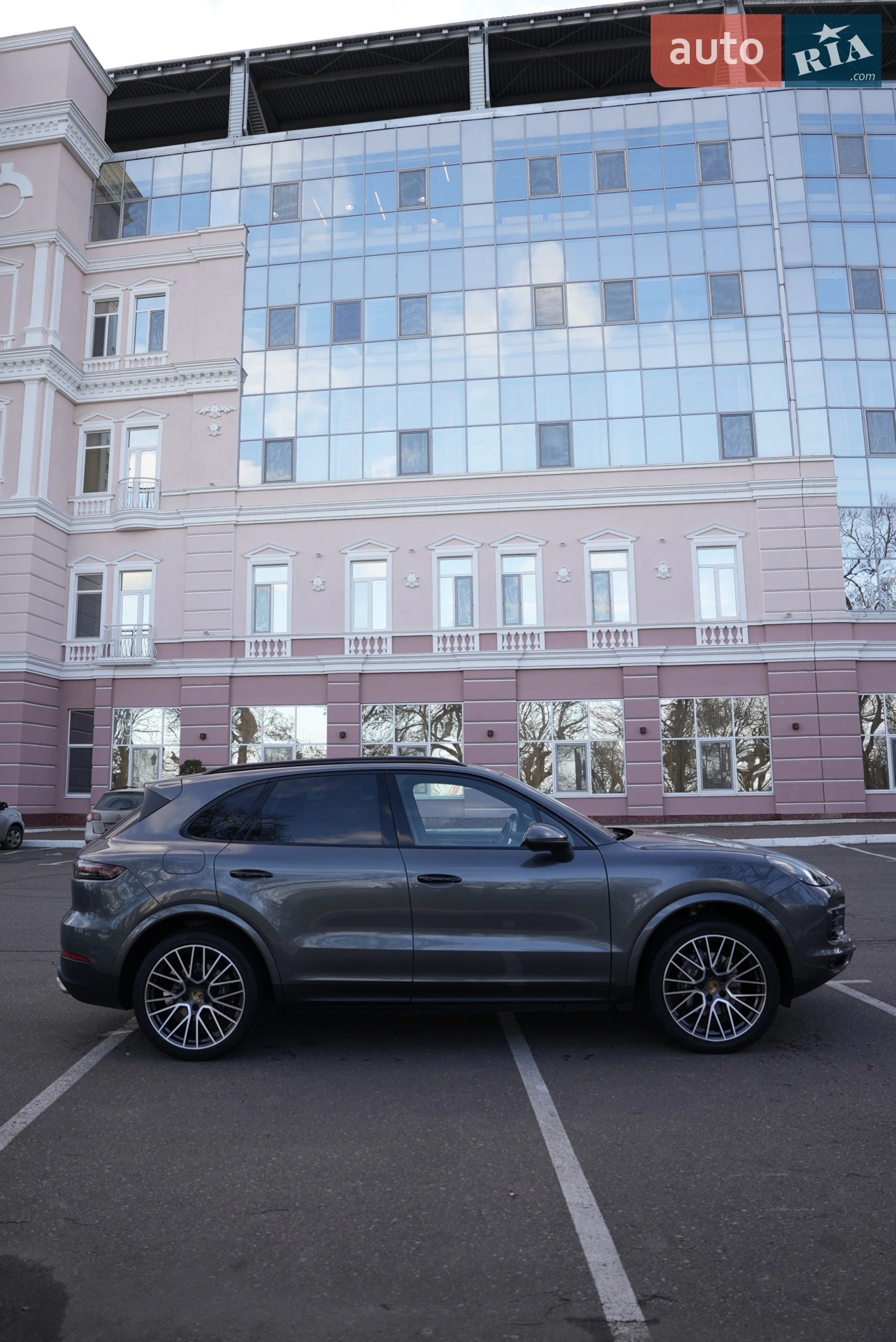 2019 Porsche Cayenne - мініатюра 4