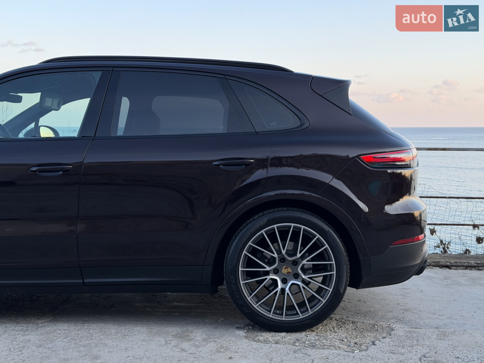 2019 Porsche Cayenne - мініатюра 8