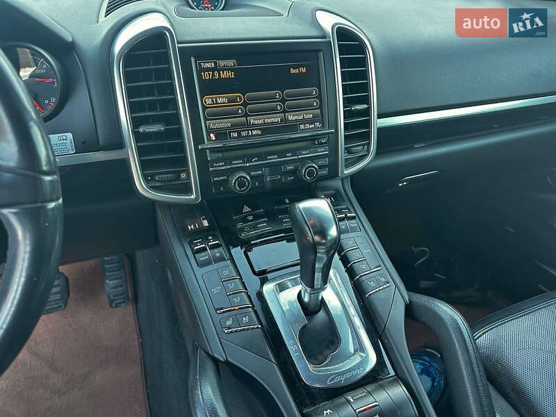 Внедорожник / Кроссовер Porsche Cayenne 2013 в Владимире