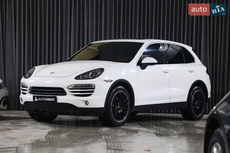 Внедорожник / Кроссовер Porsche Cayenne 2013 в Киеве