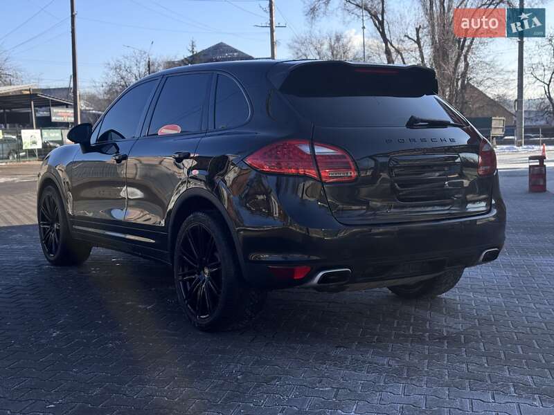 Внедорожник / Кроссовер Porsche Cayenne 2012 в Кривом Роге