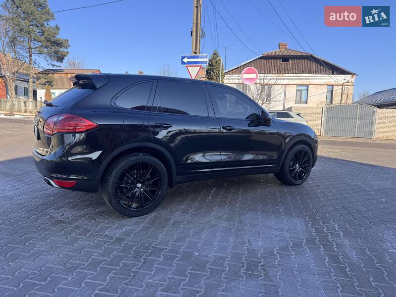 Внедорожник / Кроссовер Porsche Cayenne 2012 в Кривом Роге