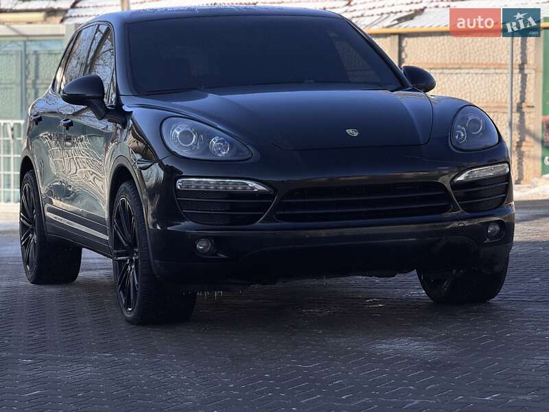 Внедорожник / Кроссовер Porsche Cayenne 2012 в Кривом Роге