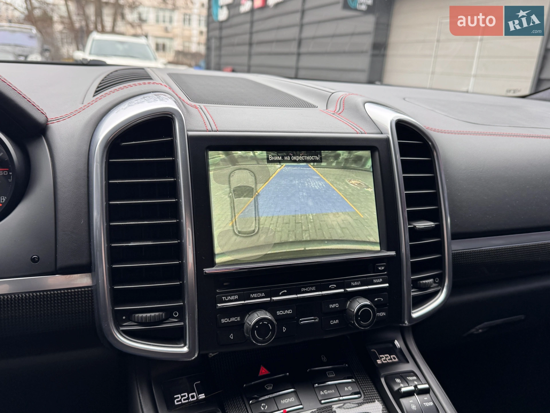 2012 Porsche Cayenne - мініатюра 21