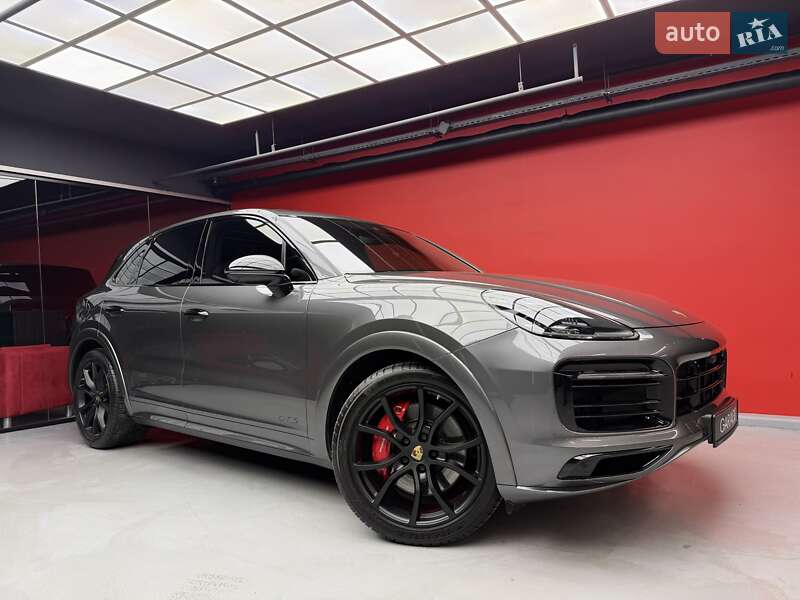 Внедорожник / Кроссовер Porsche Cayenne 2022 в Киеве