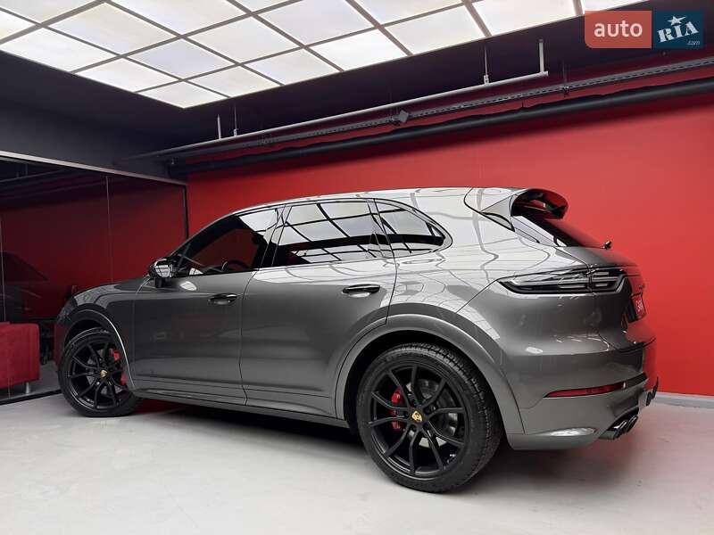 Внедорожник / Кроссовер Porsche Cayenne 2022 в Киеве