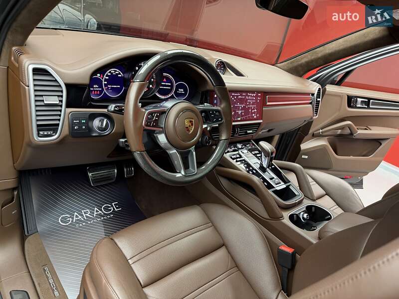 Внедорожник / Кроссовер Porsche Cayenne 2022 в Киеве