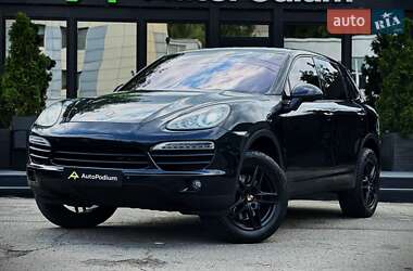 Позашляховик / Кросовер Porsche Cayenne 2013 в Києві