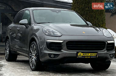 Внедорожник / Кроссовер Porsche Cayenne 2016 в Львове