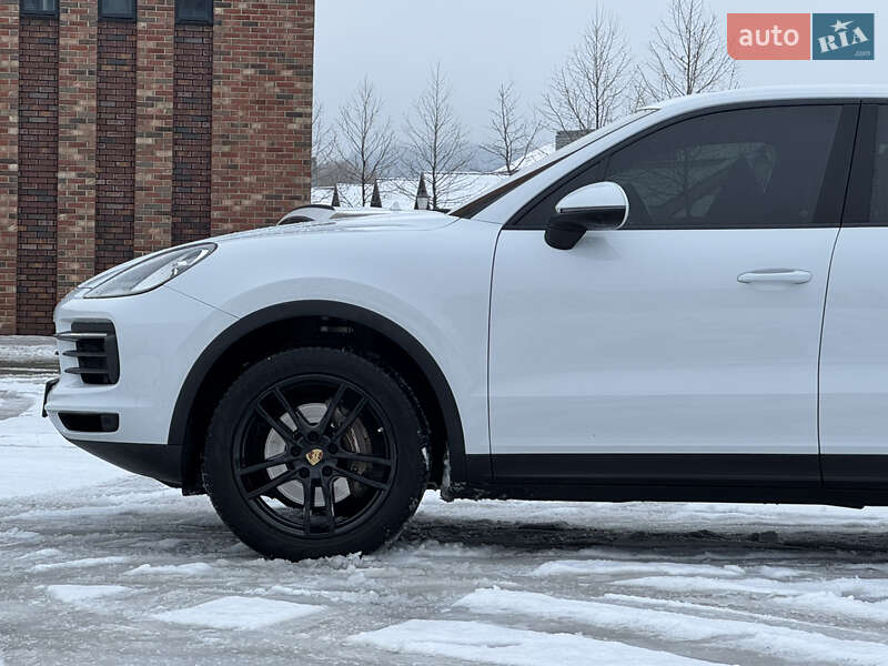 Внедорожник / Кроссовер Porsche Cayenne 2018 в Киеве