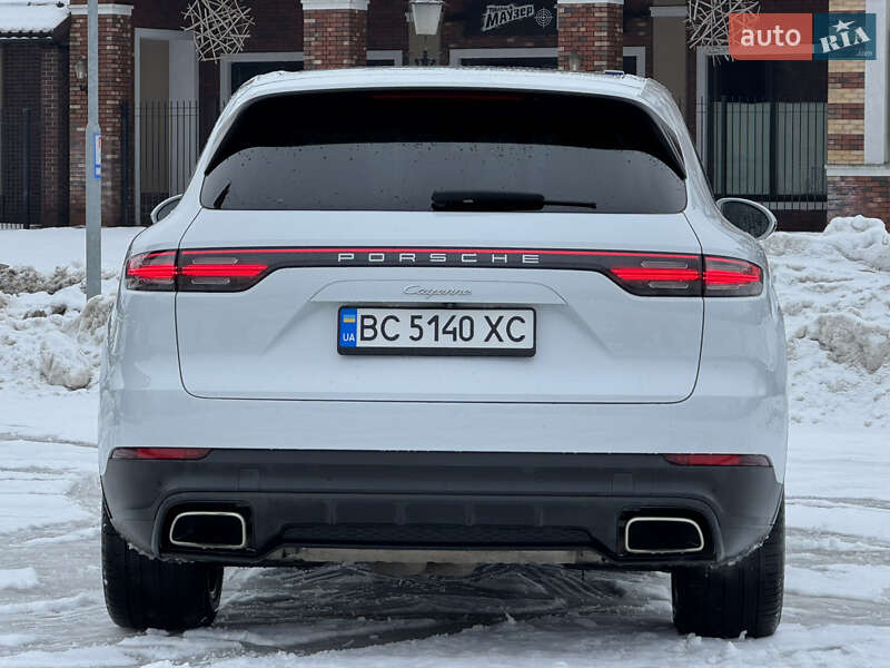 Внедорожник / Кроссовер Porsche Cayenne 2018 в Киеве