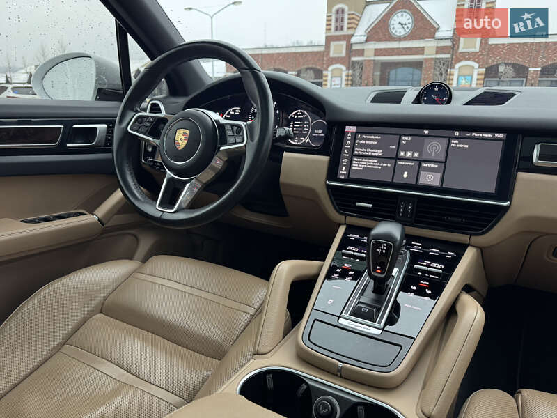 Внедорожник / Кроссовер Porsche Cayenne 2018 в Киеве