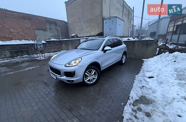 Внедорожник / Кроссовер Porsche Cayenne 2016 в Черновцах