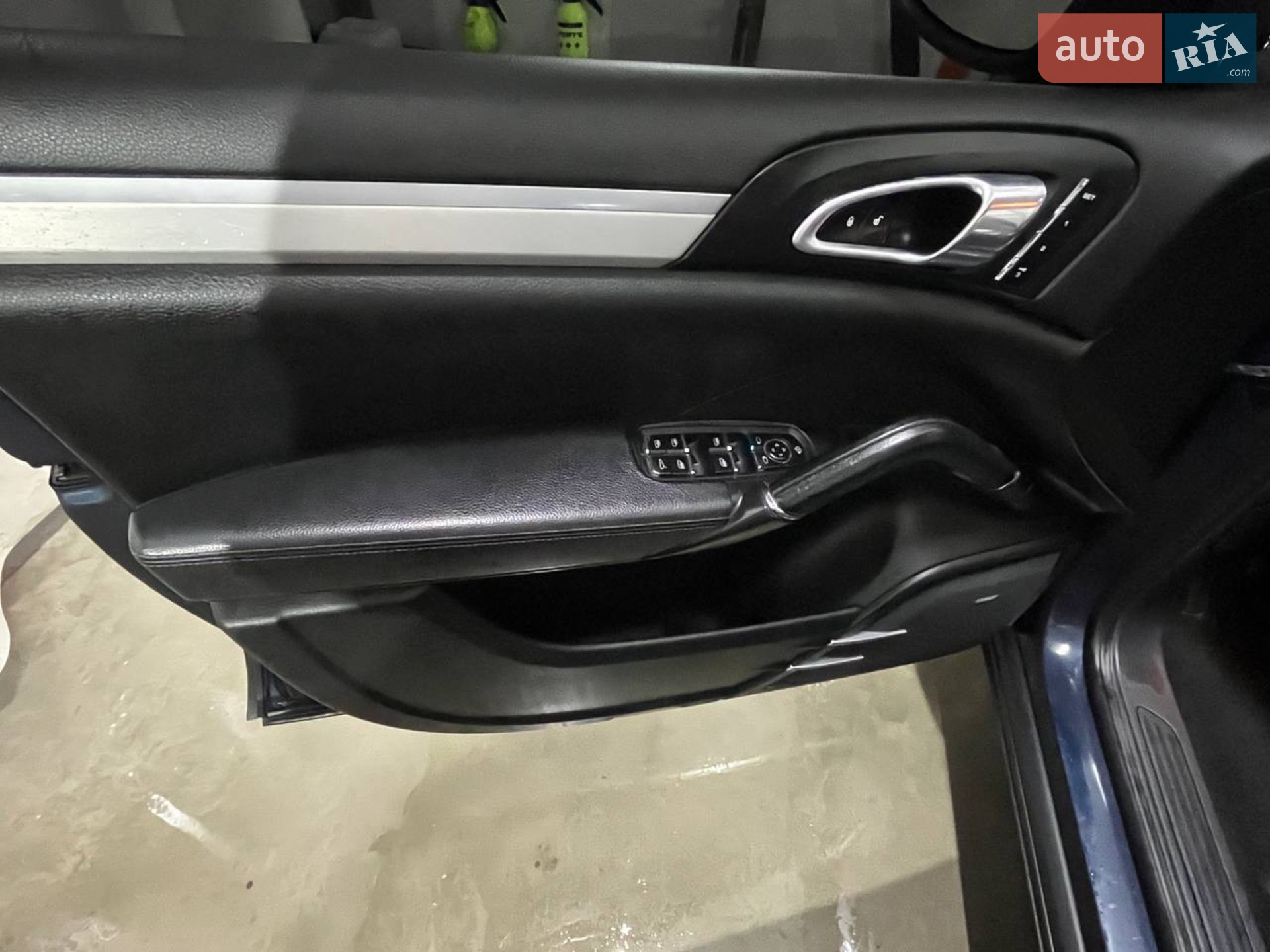 2013 Porsche Cayenne - мініатюра 23