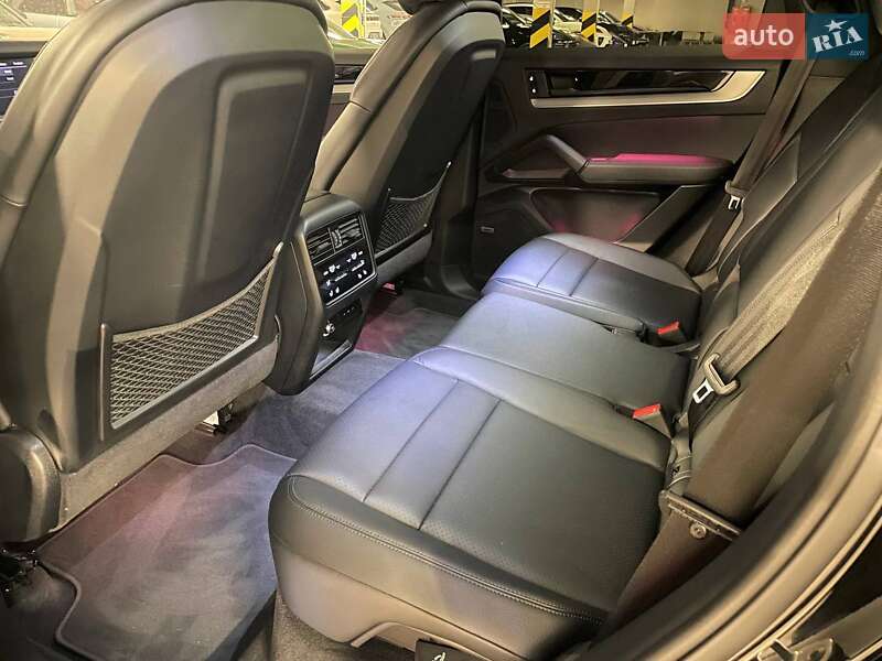 Внедорожник / Кроссовер Porsche Cayenne 2023 в Киеве фото 51 Внедорожник / Кроссовер Porsche Cayenne 2023 в Киеве