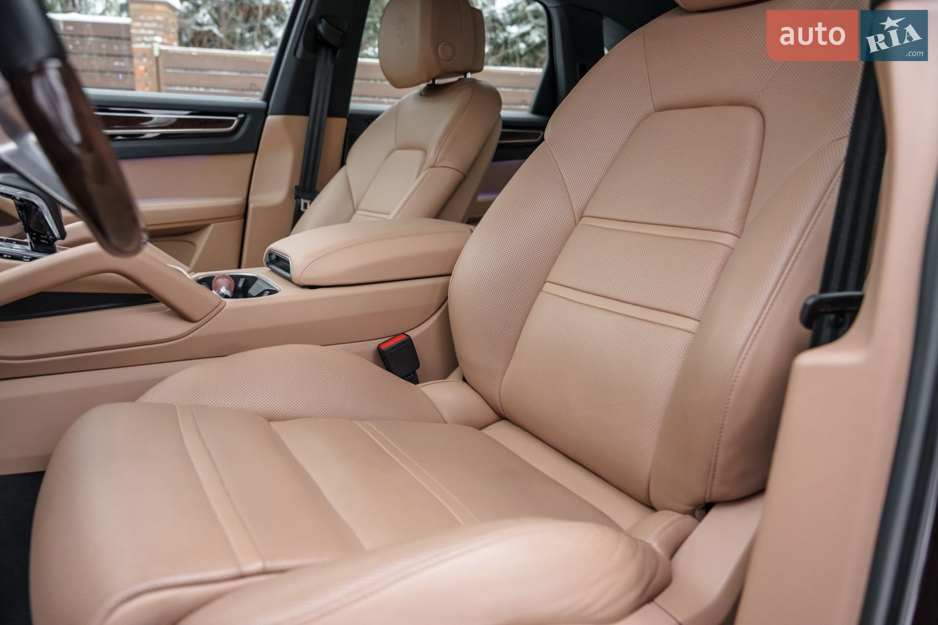 2019 Porsche Cayenne - мініатюра 23