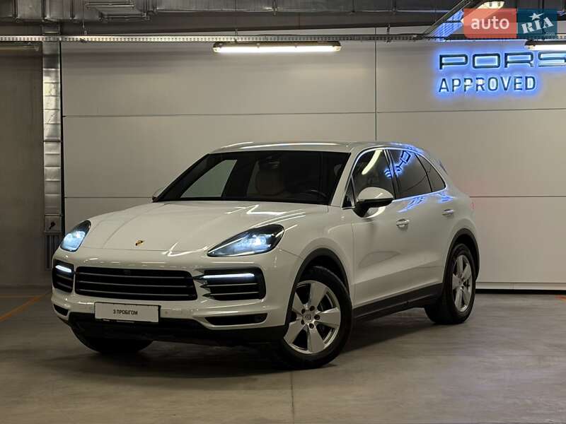 Внедорожник / Кроссовер Porsche Cayenne 2019 в Киеве