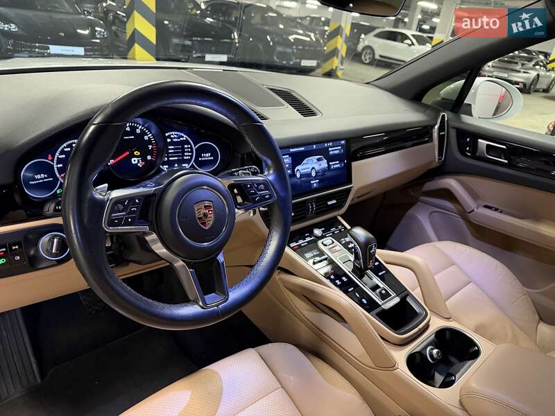 Внедорожник / Кроссовер Porsche Cayenne 2019 в Киеве