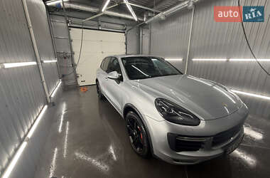 Позашляховик / Кросовер Porsche Cayenne 2015 в Києві