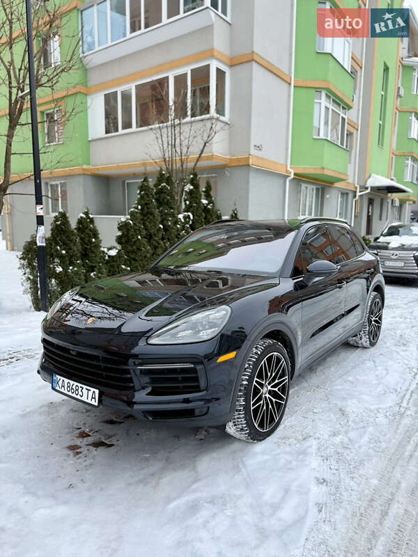 Porsche Cayenne 2021