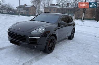 Внедорожник / Кроссовер Porsche Cayenne 2017 в Киеве