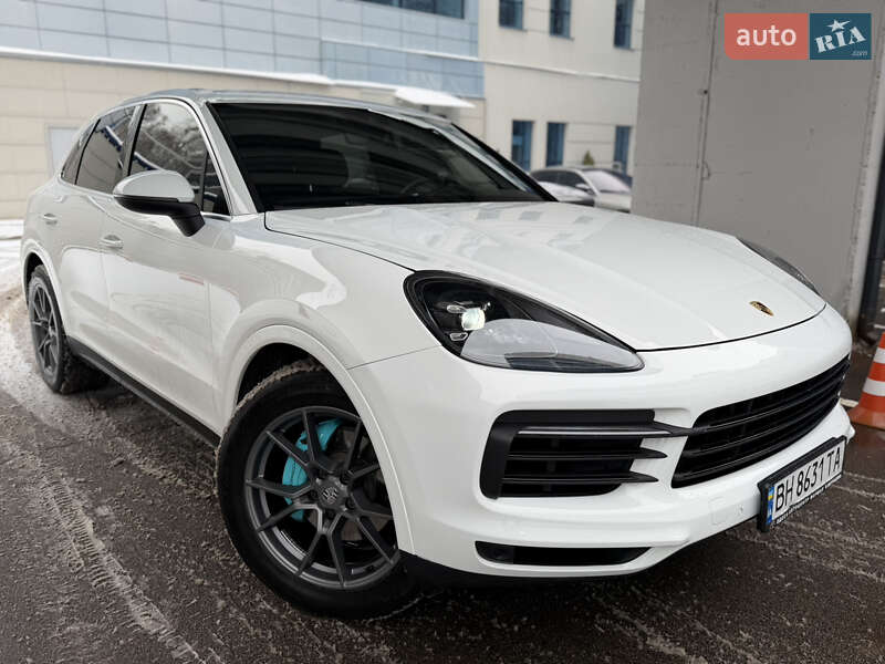 Внедорожник / Кроссовер Porsche Cayenne 2018 в Киеве