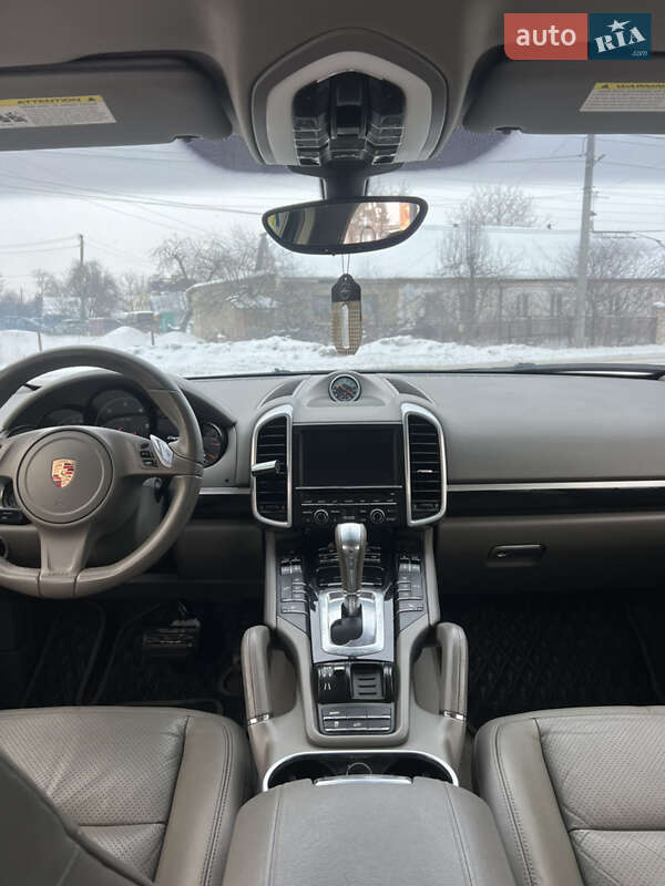 Внедорожник / Кроссовер Porsche Cayenne 2012 в Виннице