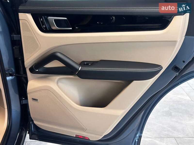 Внедорожник / Кроссовер Porsche Cayenne 2019 в Львове фото 45 Внедорожник / Кроссовер Porsche Cayenne 2019 в Львове