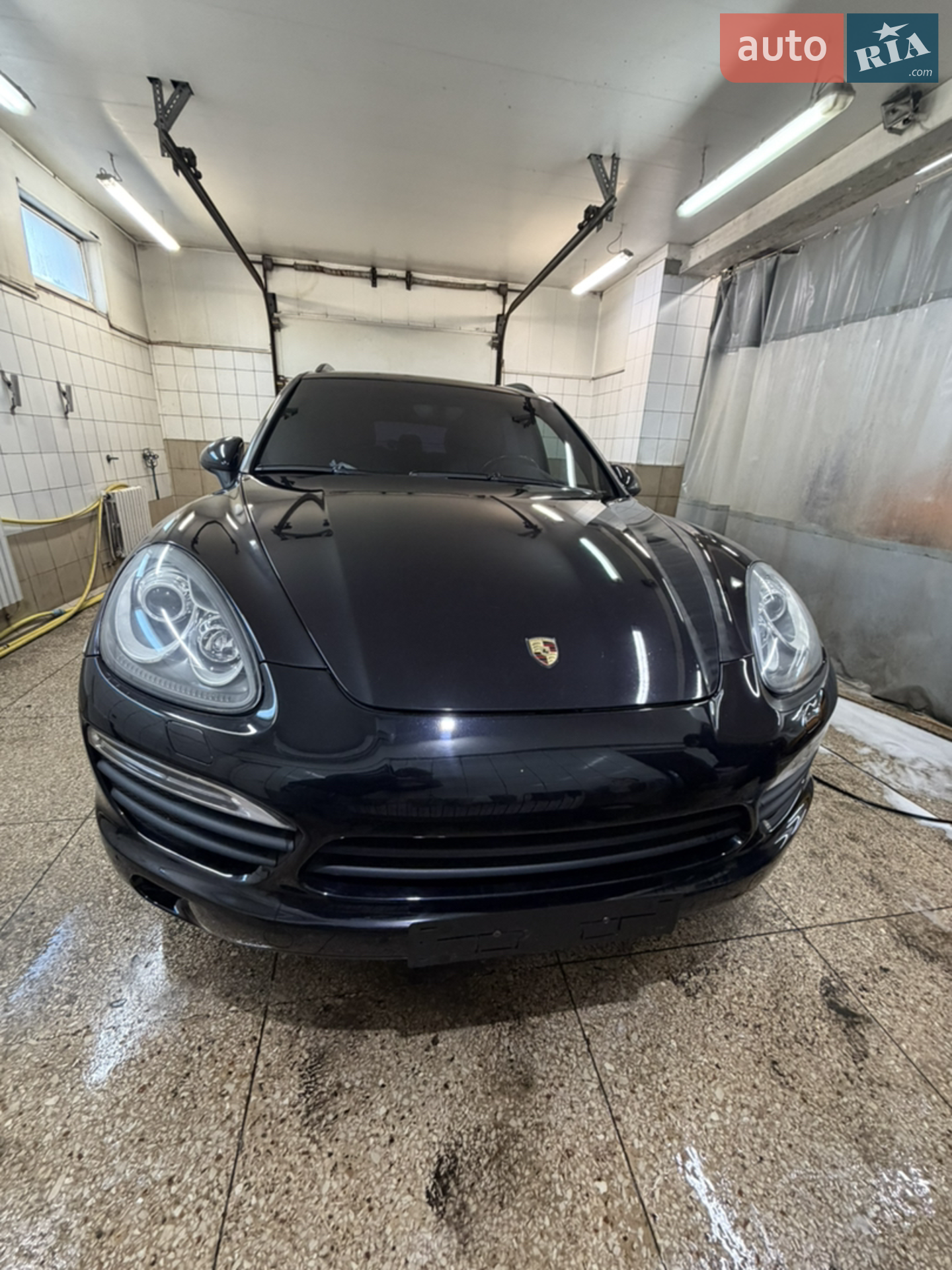 2010 Porsche Cayenne - мініатюра 2
