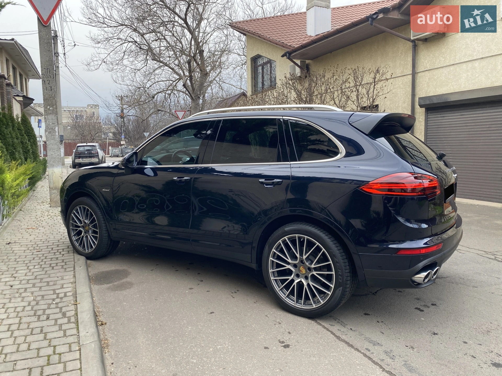 2016 Porsche Cayenne - мініатюра 10
