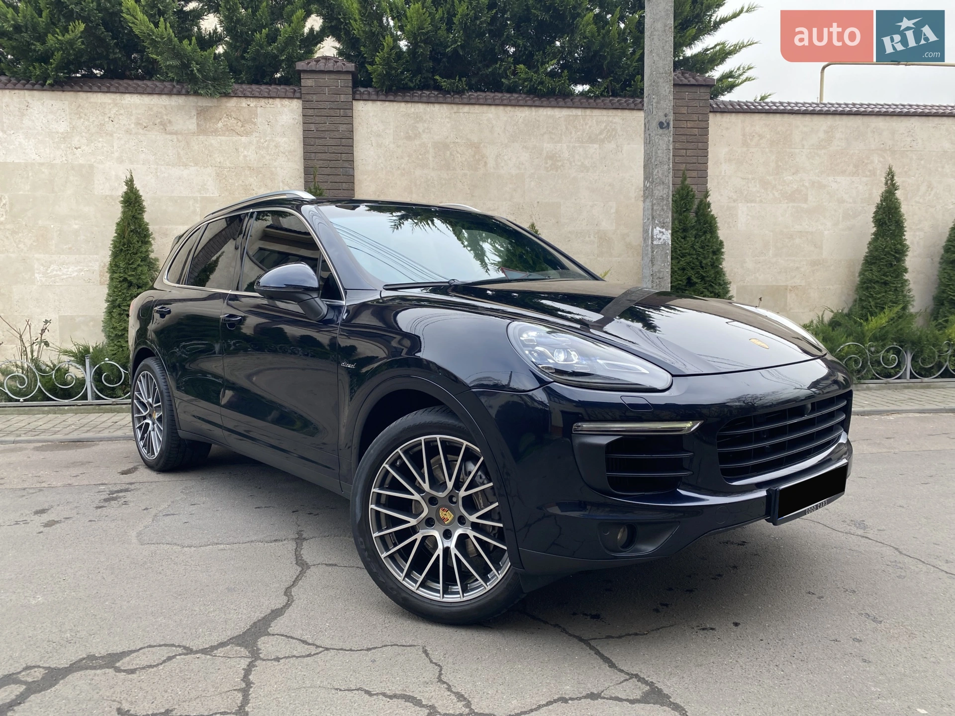 2016 Porsche Cayenne - мініатюра 3