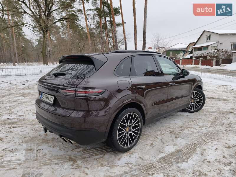 Внедорожник / Кроссовер Porsche Cayenne 2019 в Киеве фото 5 Внедорожник / Кроссовер Porsche Cayenne 2019 в Киеве