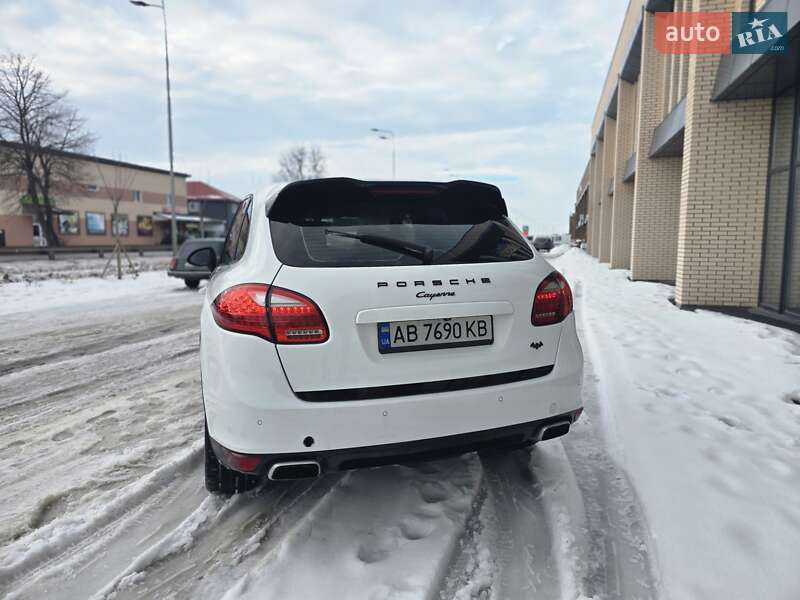 Внедорожник / Кроссовер Porsche Cayenne 2012 в Виннице