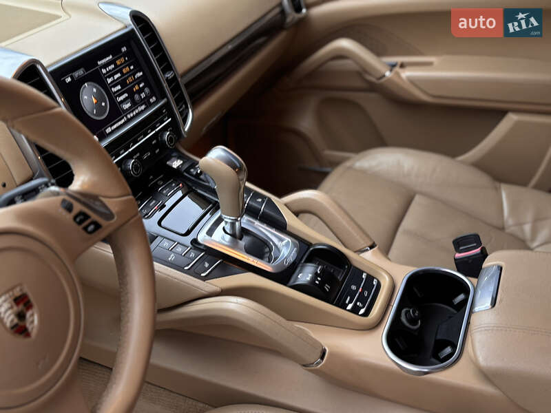 Внедорожник / Кроссовер Porsche Cayenne 2011 в Тернополе фото 21 Внедорожник / Кроссовер Porsche Cayenne 2011 в Тернополе