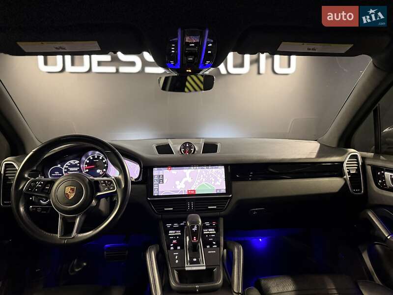 Внедорожник / Кроссовер Porsche Cayenne 2018 в Одессе