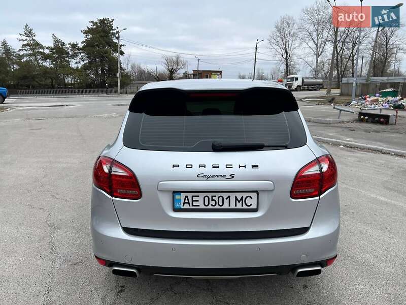 Внедорожник / Кроссовер Porsche Cayenne 2010 в Днепре