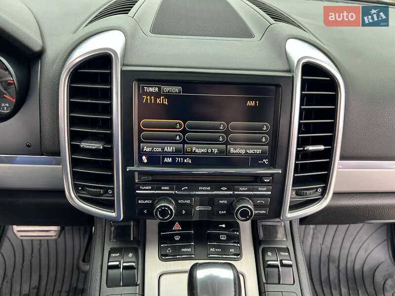 Внедорожник / Кроссовер Porsche Cayenne 2010 в Днепре