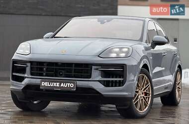 Внедорожник / Кроссовер Porsche Cayenne 2023 в Киеве