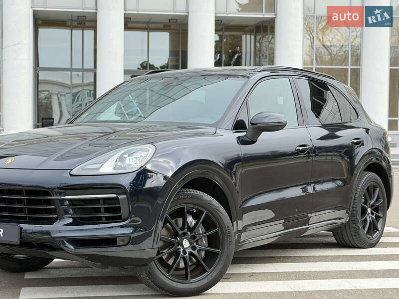 Внедорожник / Кроссовер Porsche Cayenne 2019 в Одессе