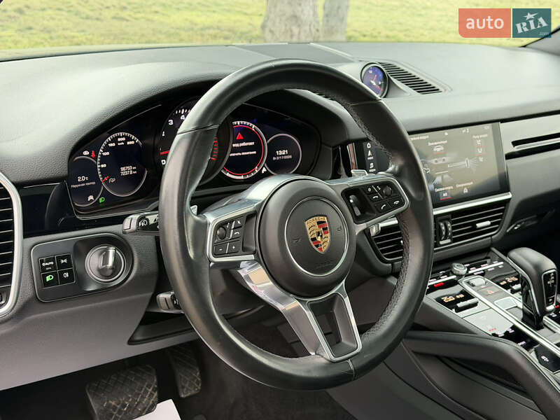 Внедорожник / Кроссовер Porsche Cayenne 2019 в Одессе