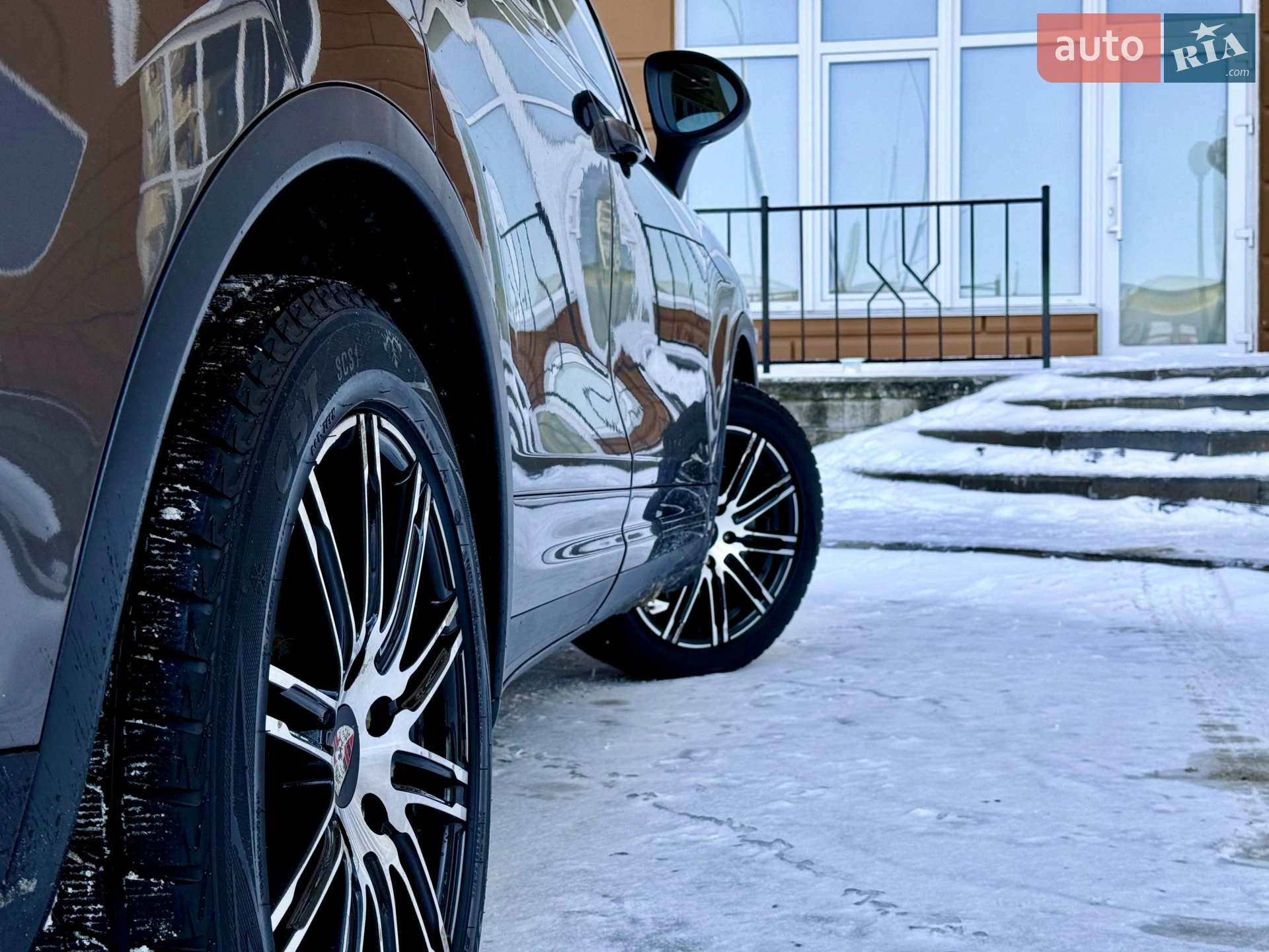 2011 Porsche Cayenne - мініатюра 38
