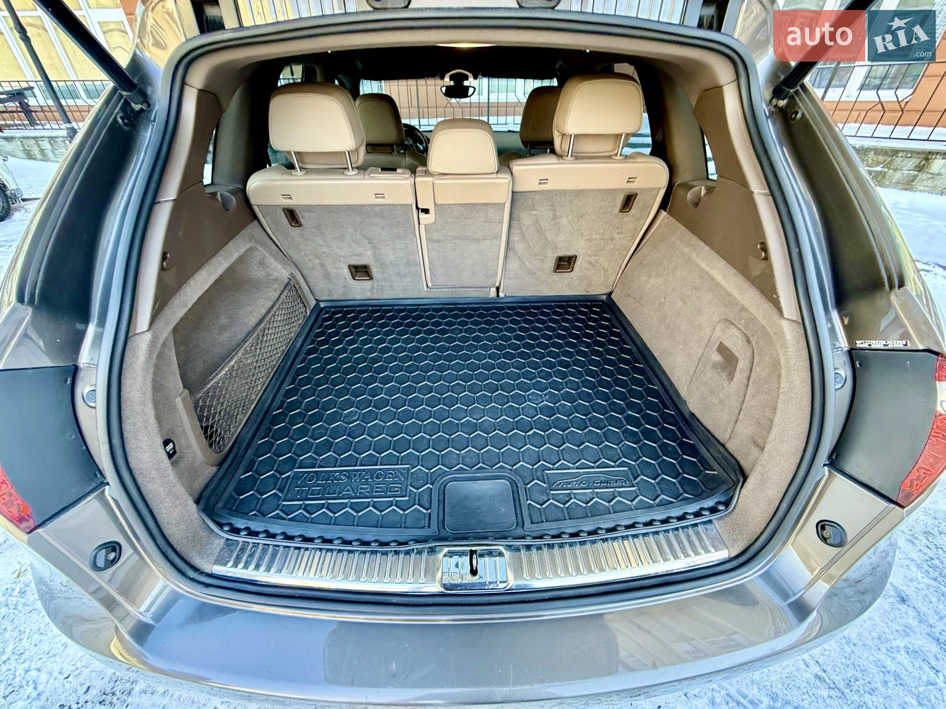 2011 Porsche Cayenne - мініатюра 47